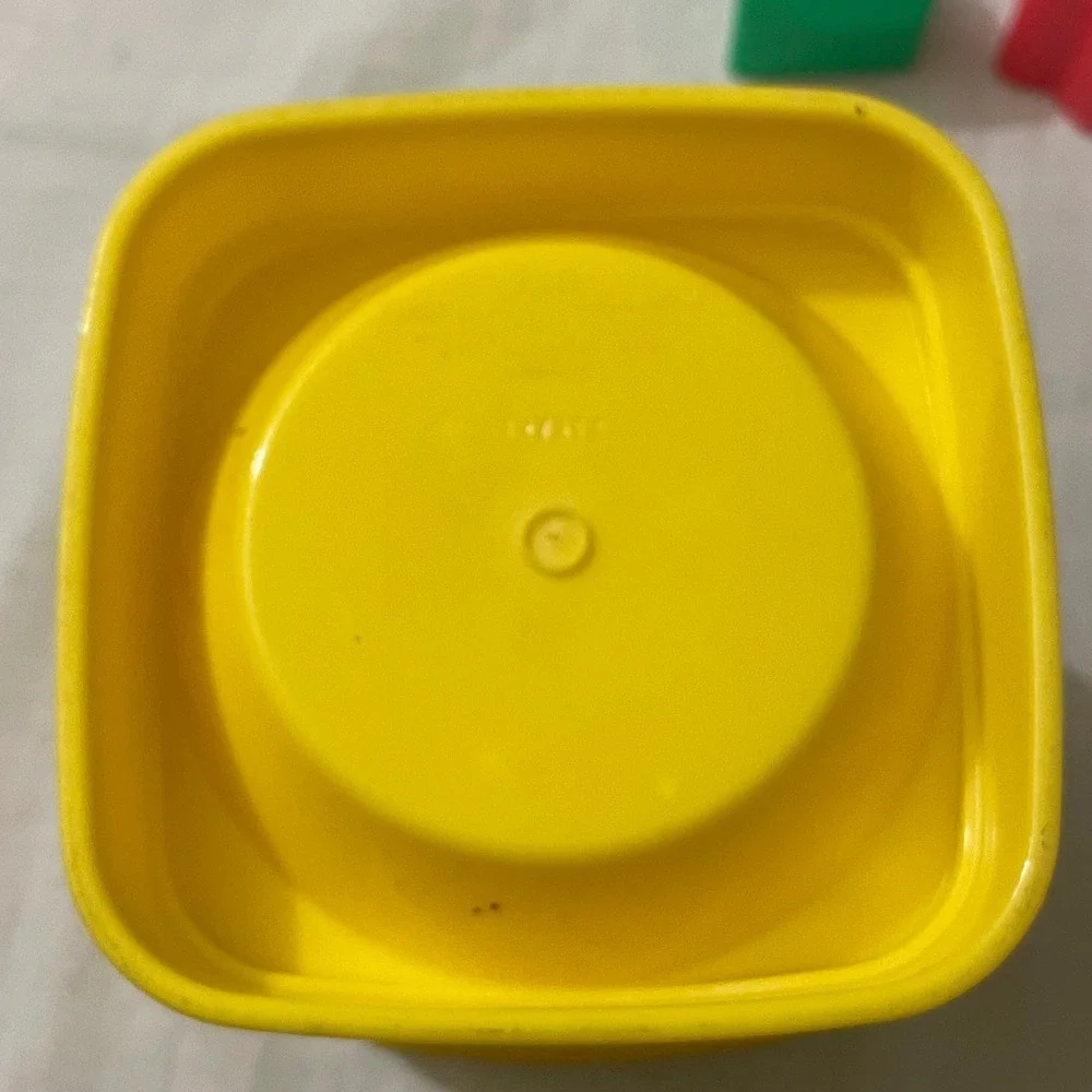 Fisher-Price Babys First Blocks Shape Sorter Yellow Bucket 10pc Set B1068 2002